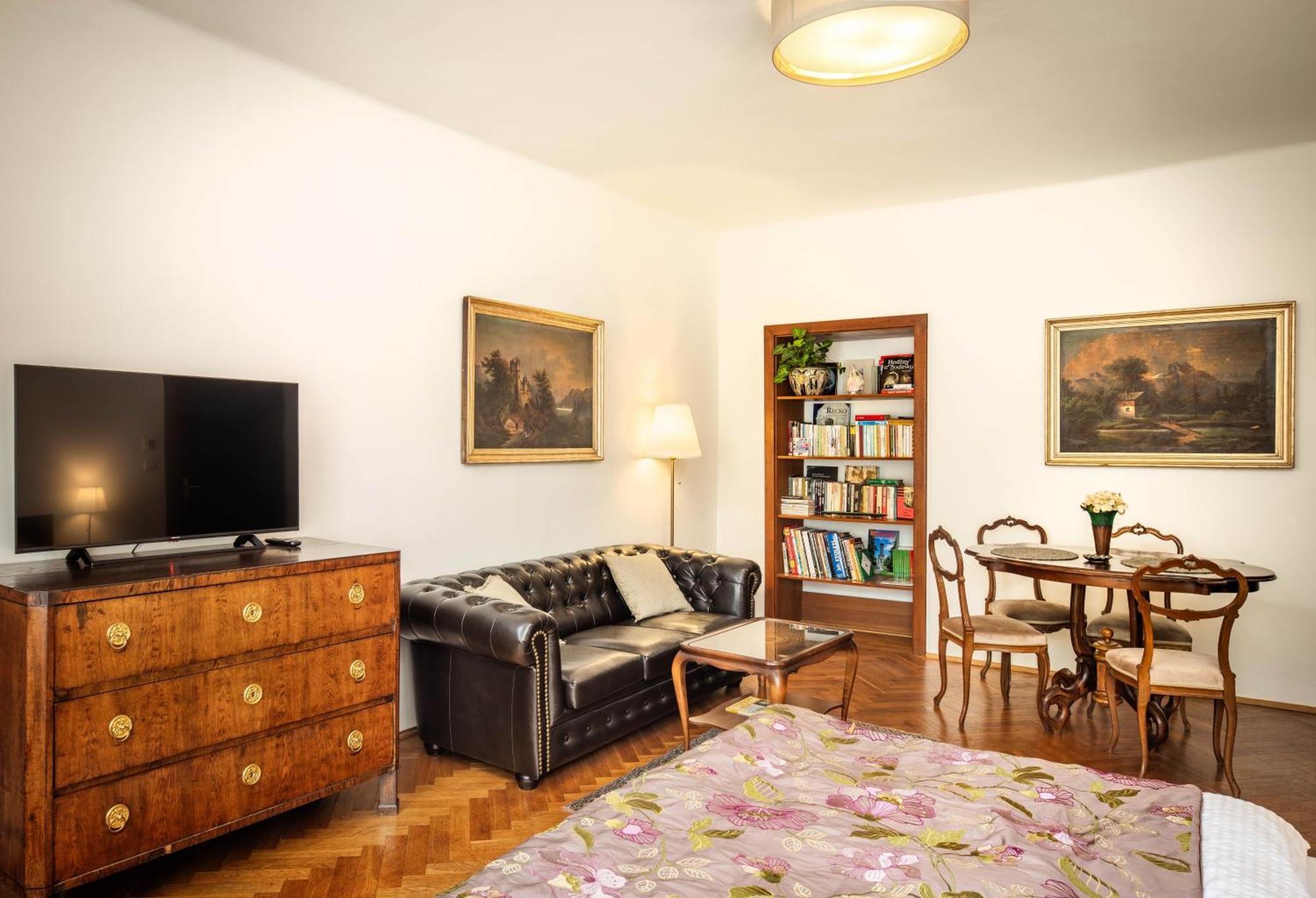 Apartments Dlouha 93 Cesky Krumlov Exterior photo